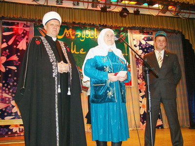 08:14 Муфтий Чувашии Альбир-хазрат Крганов поздравил мусульман с Маулид ан-Наби и вручил юбилейные медали